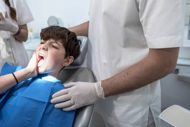 Best Emergency Treatment for Toothache in Toluca, IL